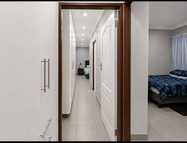 3 BEDROOM APARTMENT FOR SALE IN ARCON PARK
